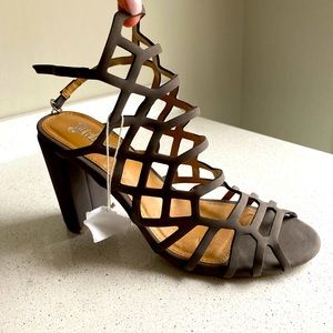 Gap Grey strapped heels